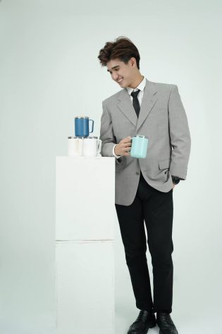 photo 6334463672654607124 y